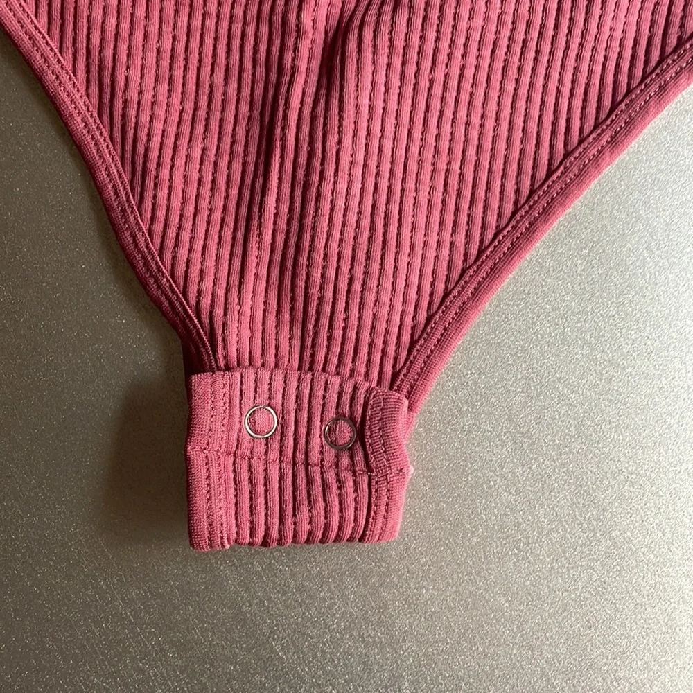 5 for $25 💴Mauve body suit with snaps - Picture 5 of 6